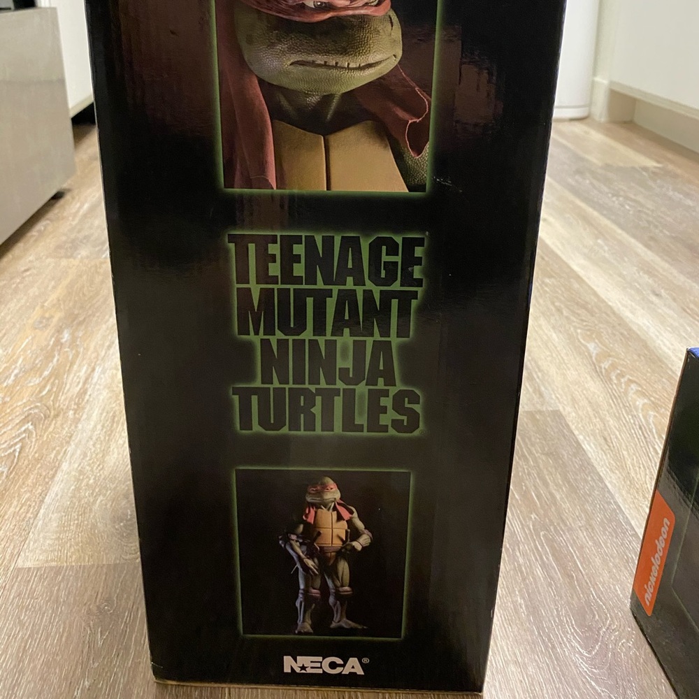 NECA TMNT 1/4 Scale Ralph - Picture 2 of 3